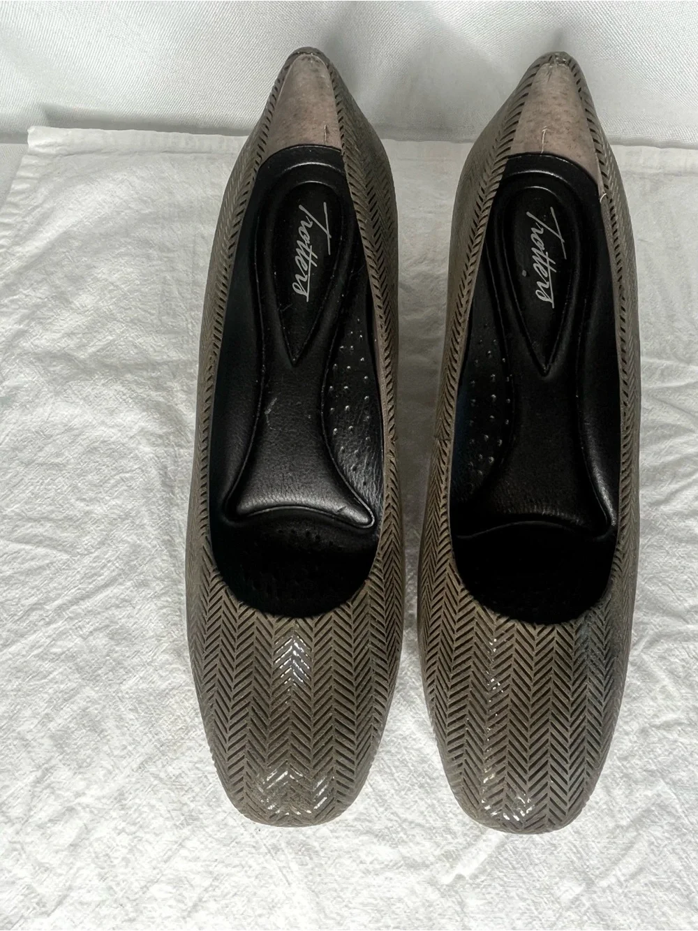 Torrid Taupe Herringbone Cutout Low Wedge Pumps Size 9M
